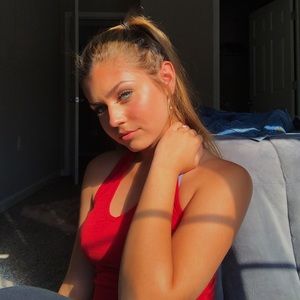 Meet your Posher, Megan